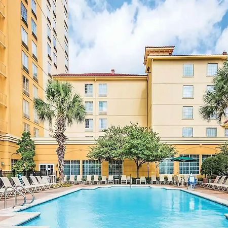La Quinta Inn & Suites By Wyndham San Antonio Riverwalk Esterno foto