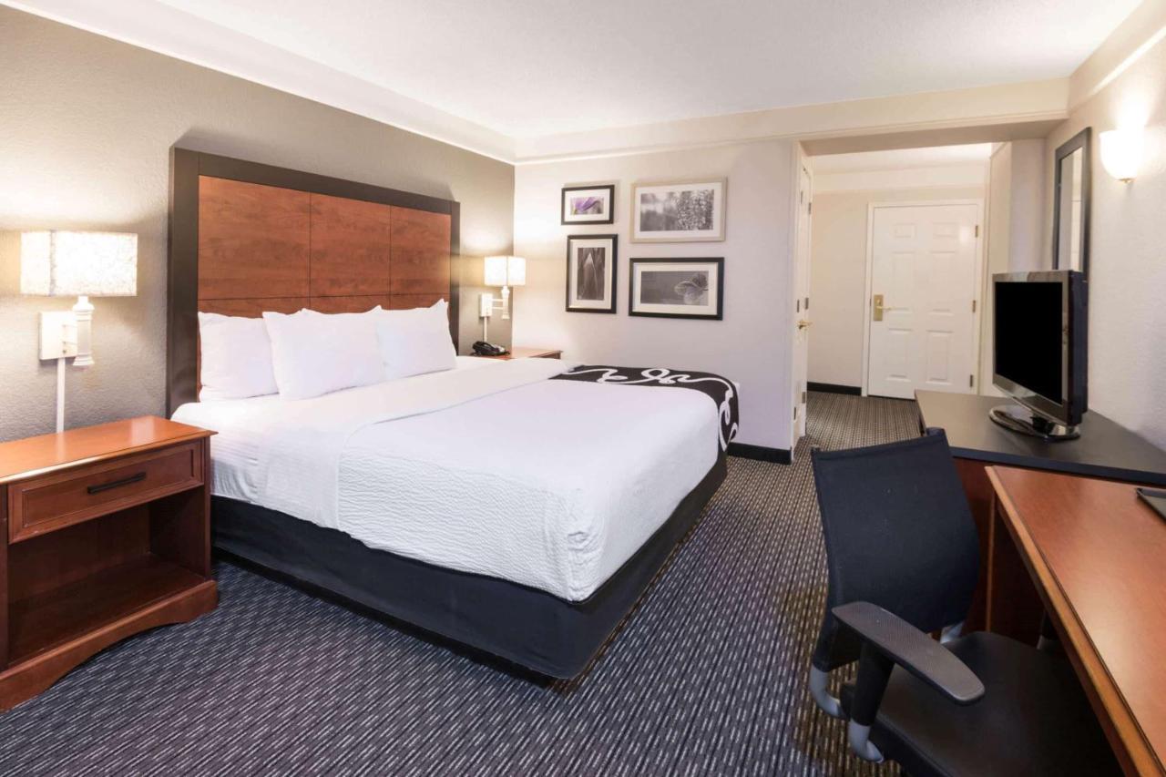 La Quinta Inn & Suites By Wyndham San Antonio Riverwalk Esterno foto