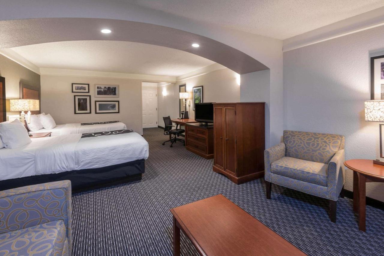 La Quinta Inn & Suites By Wyndham San Antonio Riverwalk Esterno foto