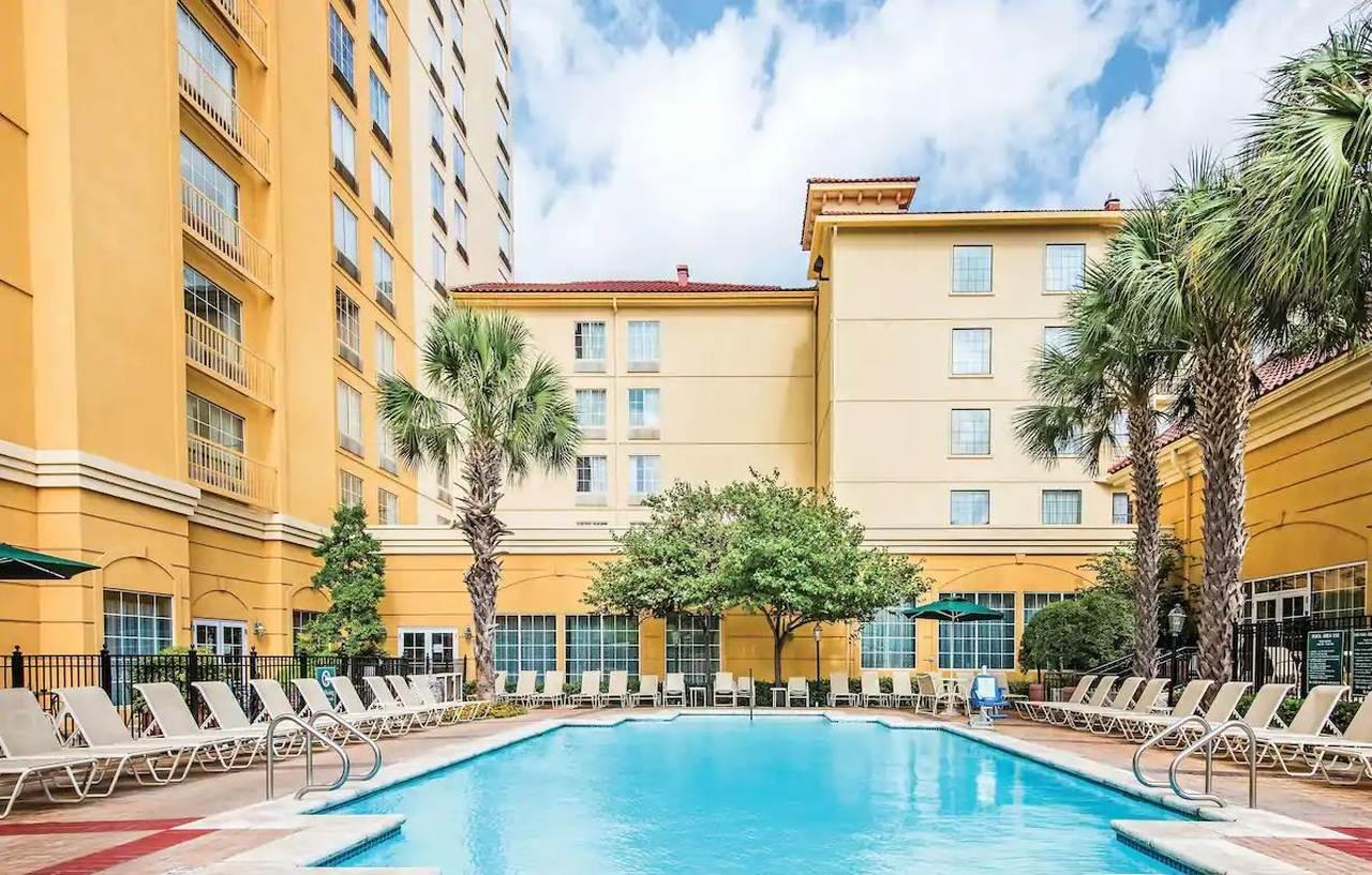 La Quinta Inn & Suites By Wyndham San Antonio Riverwalk Esterno foto