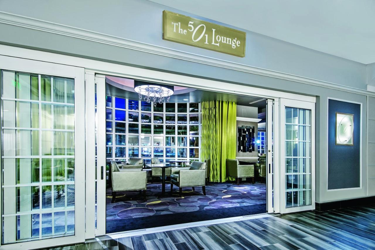 La Quinta Inn & Suites By Wyndham San Antonio Riverwalk Esterno foto
