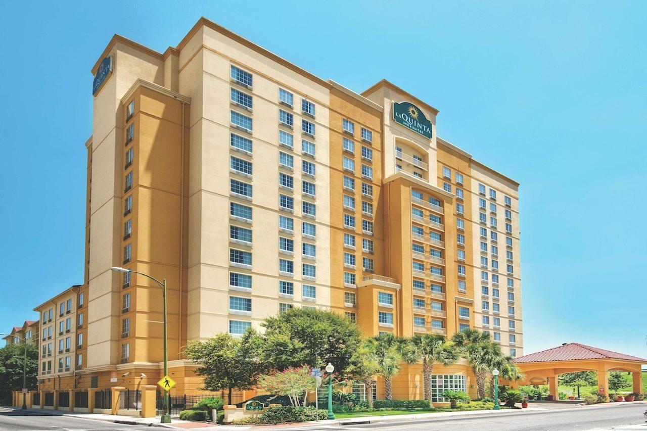 La Quinta Inn & Suites By Wyndham San Antonio Riverwalk Esterno foto