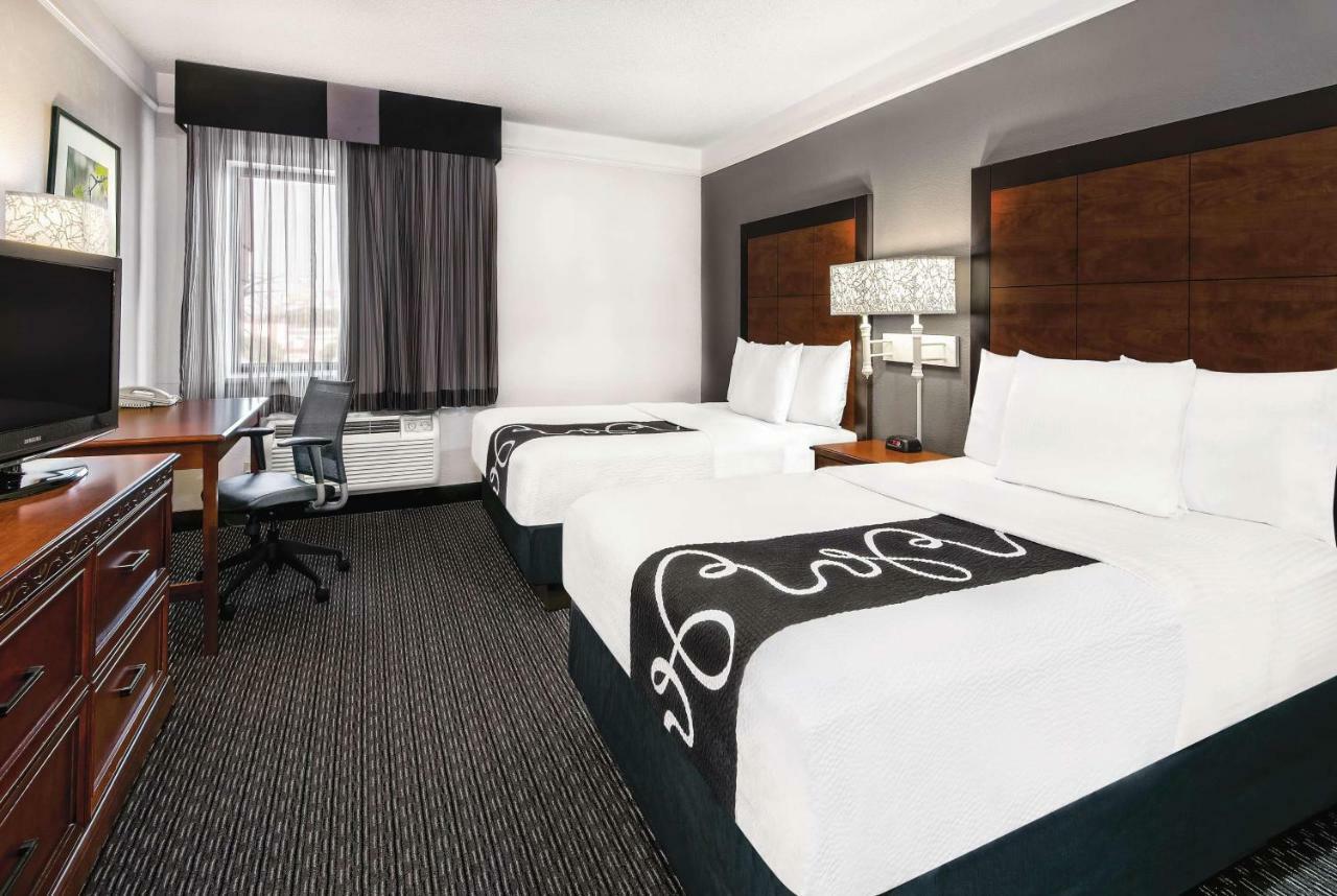 La Quinta Inn & Suites By Wyndham San Antonio Riverwalk Esterno foto