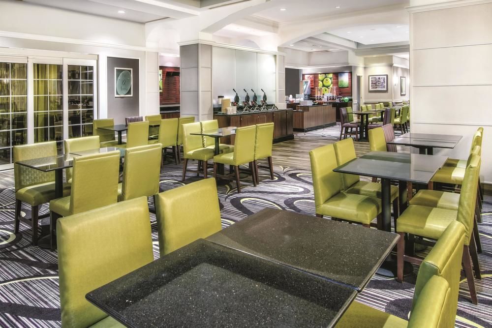 La Quinta Inn & Suites By Wyndham San Antonio Riverwalk Esterno foto