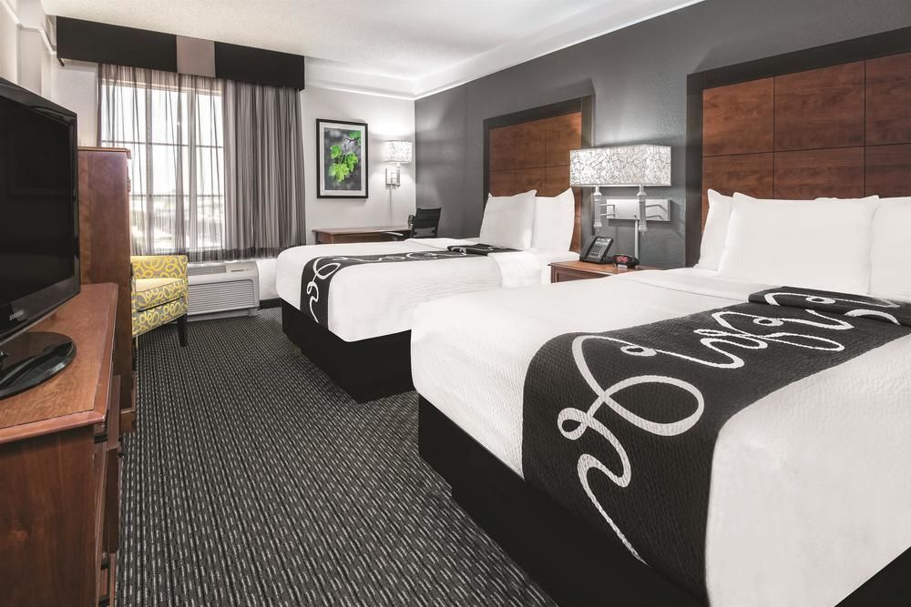 La Quinta Inn & Suites By Wyndham San Antonio Riverwalk Esterno foto